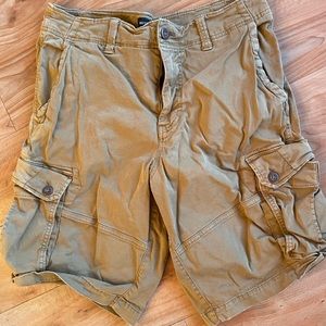 American Eagle Extreme Flex Cargo Shorts. Size 34. NWOT.